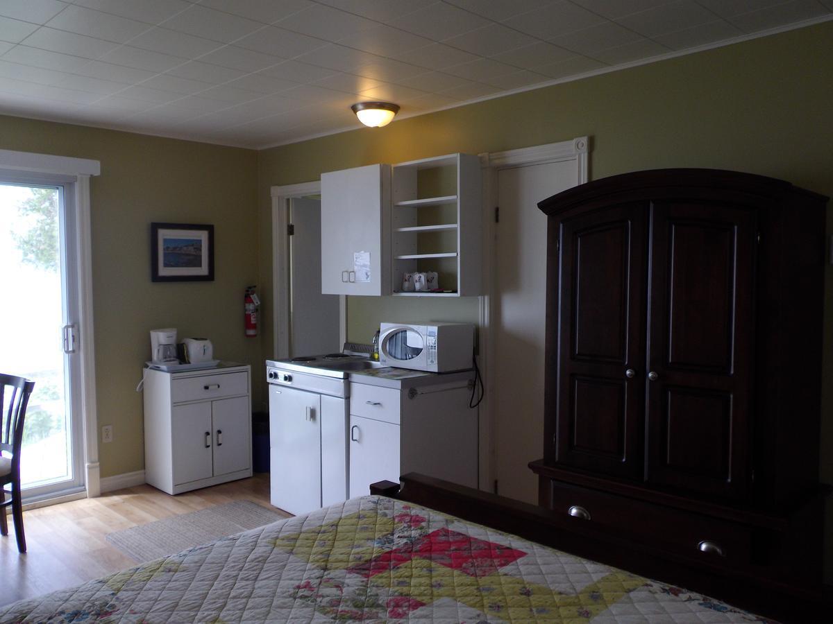 Motel Cap Blanc Kamouraska Bagian luar foto